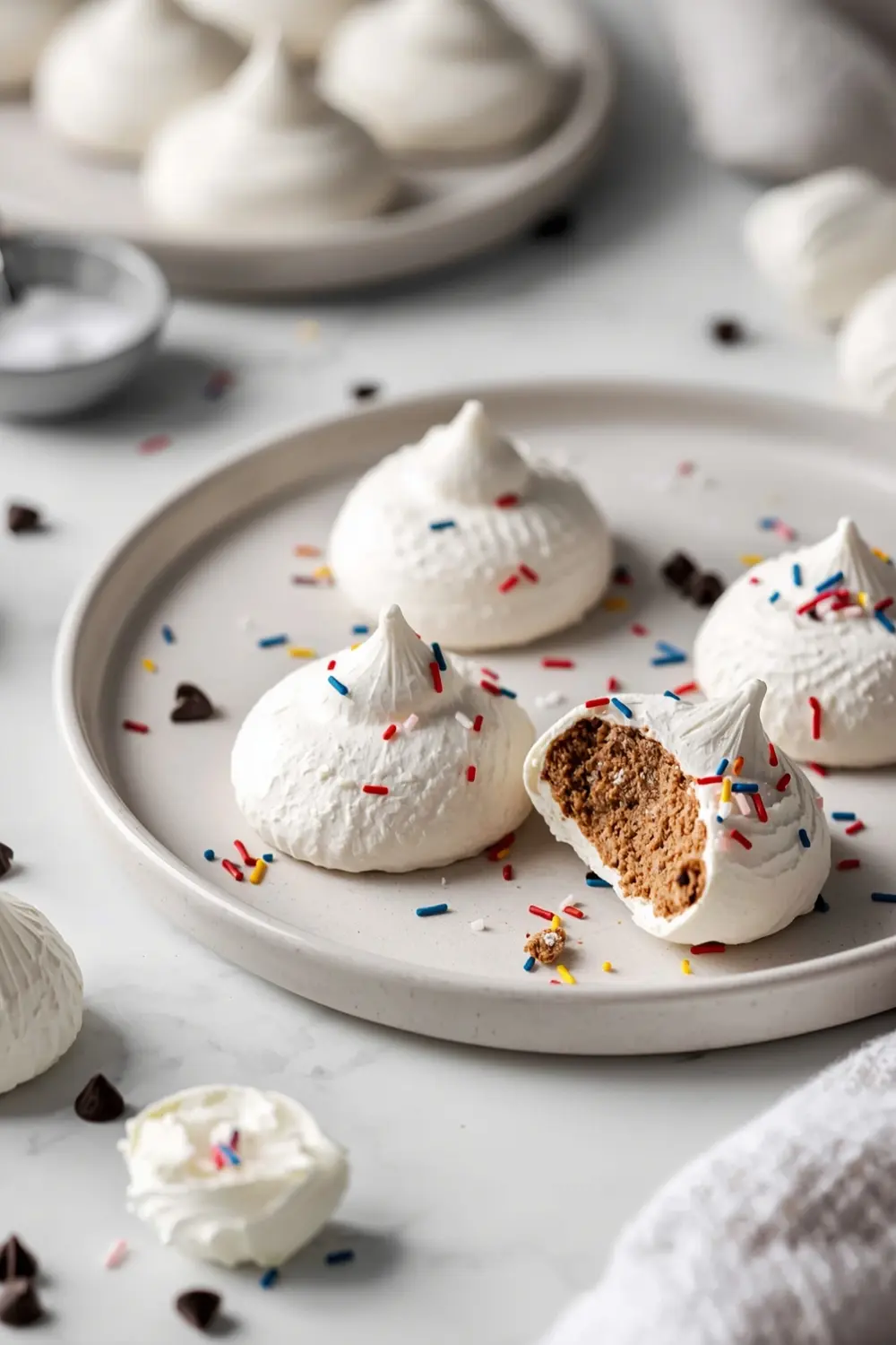 4th of july meringue kisses crowd
